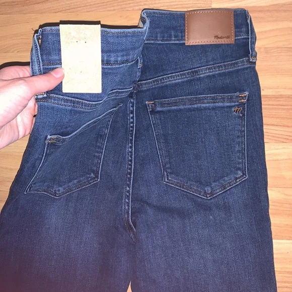 Madewell | Mid Rise Skinny Leg Button Fly Size 25 - Picture 7 of 9